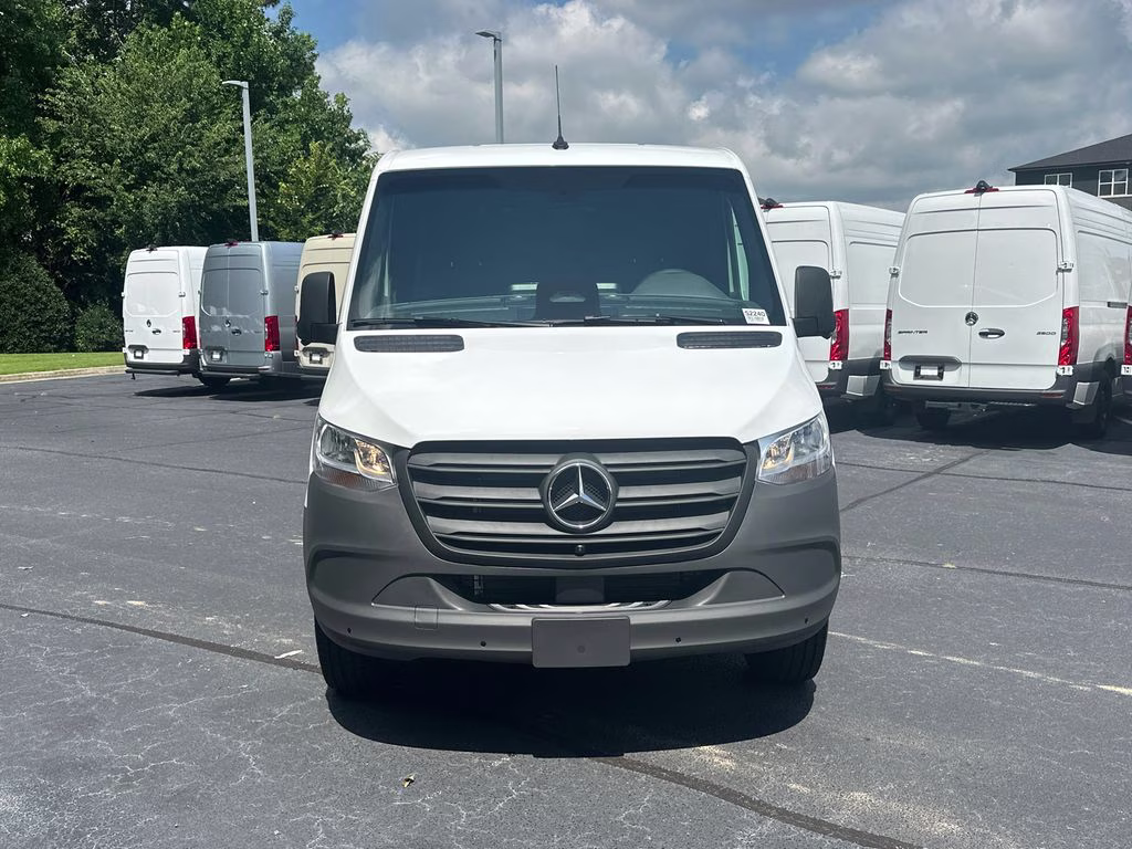 2026 Artic White Mercedes-Benz Sprinter 2500 Cargo 144 WB RWD Van