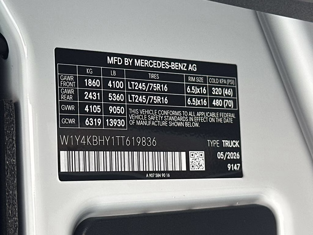 2026 Artic White Mercedes-Benz Sprinter 2500 Cargo 144 WB RWD Van