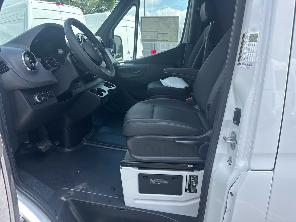 2026 Artic White Mercedes-Benz Sprinter 2500 Cargo 144 WB RWD Van