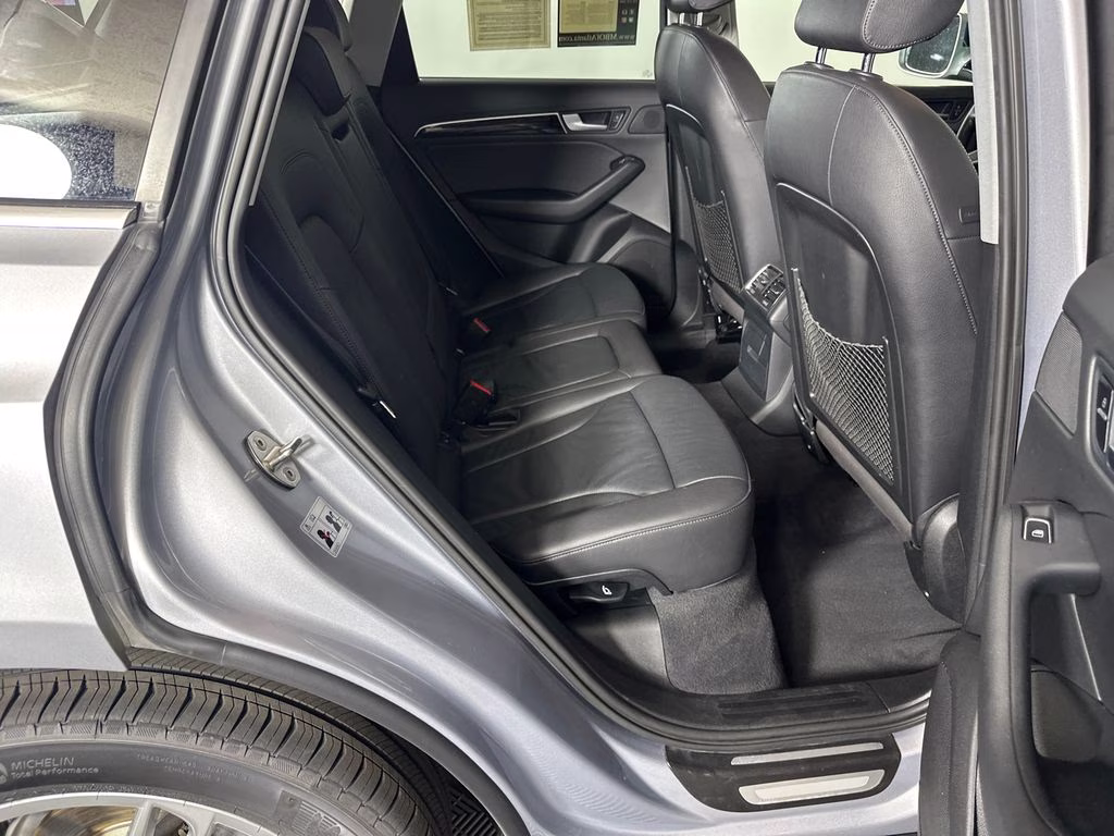 2015 Florett Silver Metallic Audi Q5 2.0T Premium Plus AWD SUV