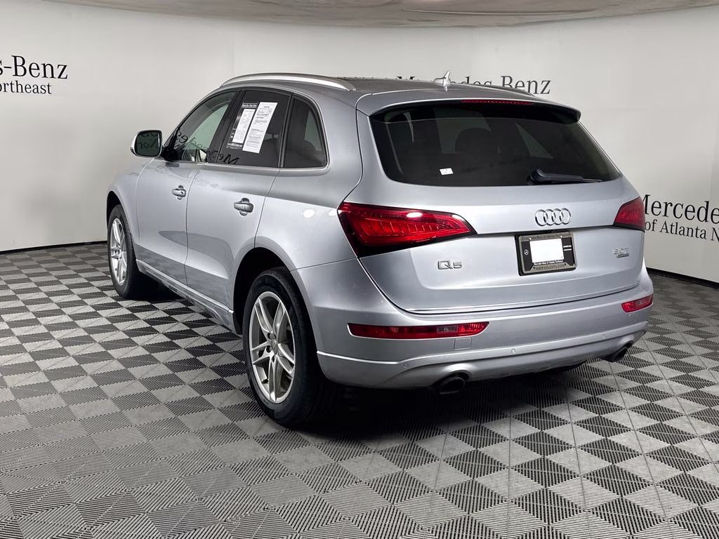 2015 Florett Silver Metallic Audi Q5 2.0T Premium Plus AWD SUV