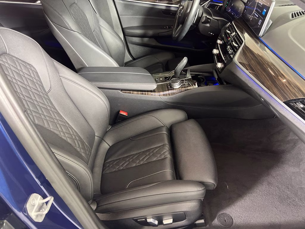 2023 Phytonic Blue Metallic BMW 5 Series 540i RWD Sedan