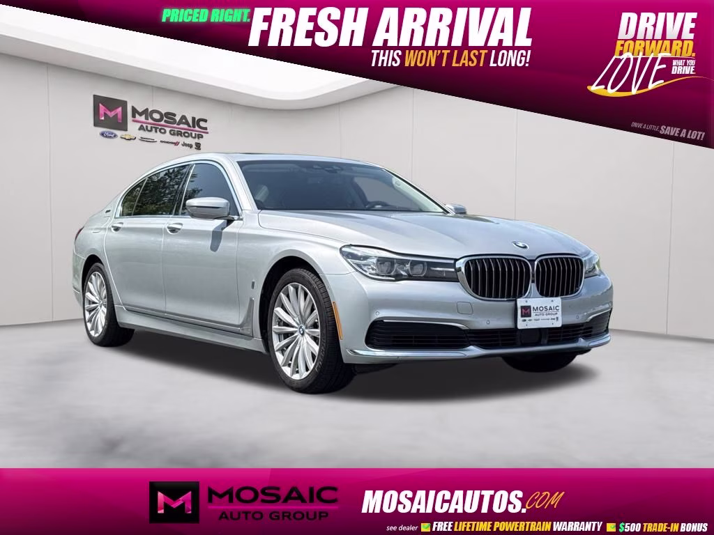 2019 BMW 7 Series 740e iPerformance xDrive's photo