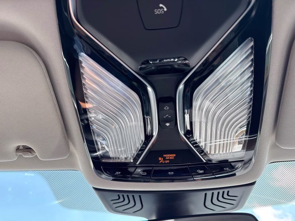2019 Glacier Silver Metallic BMW 7 Series 740e xDrive iPerformance AWD Sedan