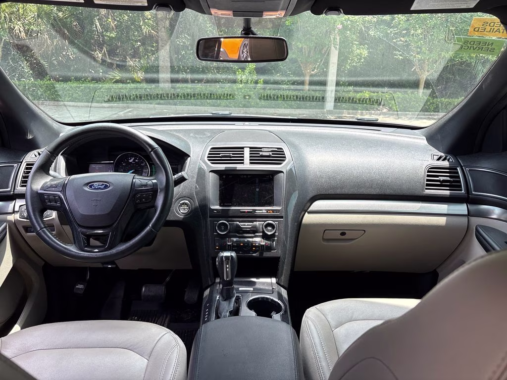 2018 Burgundy Ford Explorer XLT 4X4 SUV
