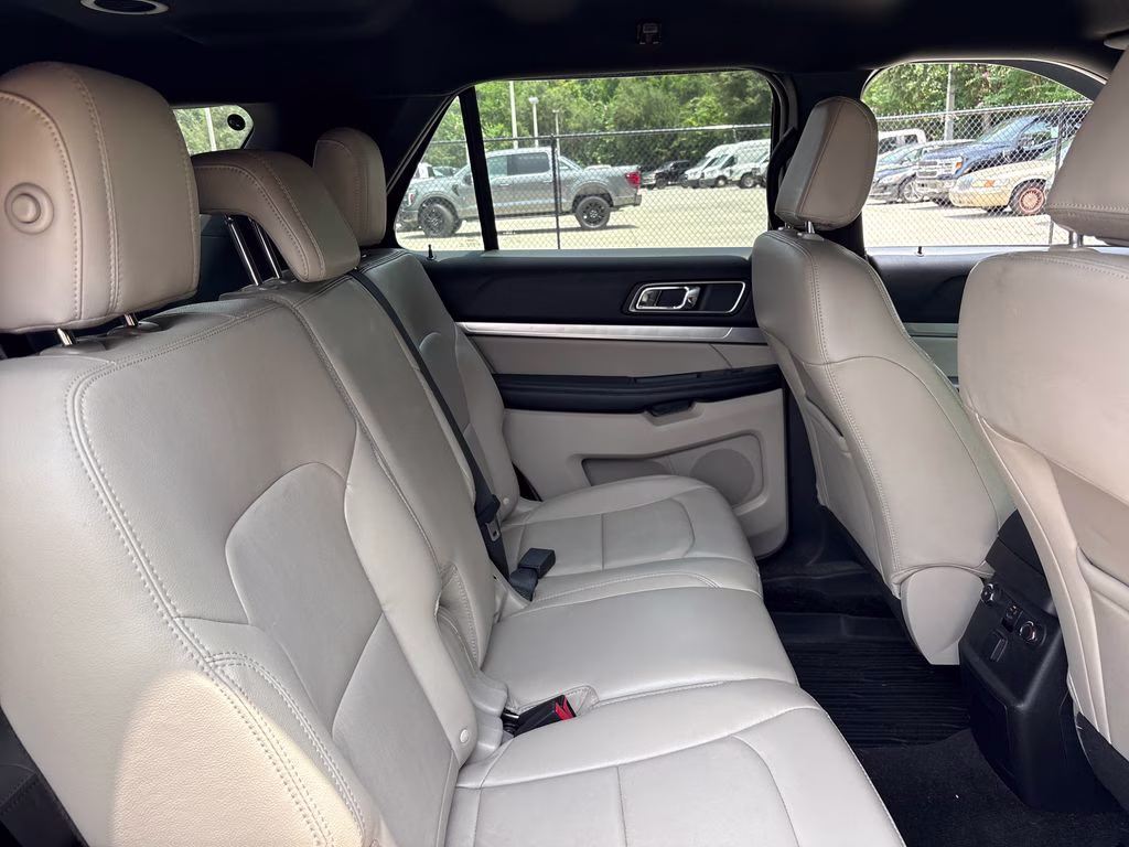 2018 Burgundy Ford Explorer XLT 4X4 SUV