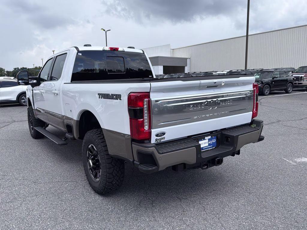 2026 Oxford White Ford Super Duty F-350 SRW King Ranch 4X4 Truck