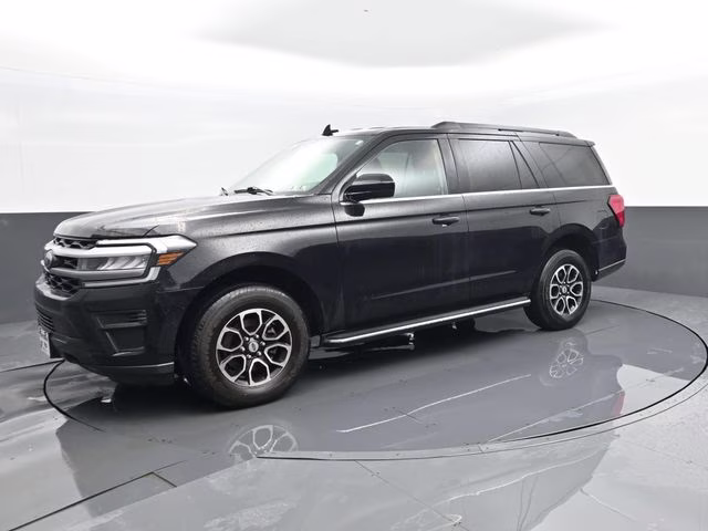 2023 Black Ford Expedition XLT 4X4 SUV