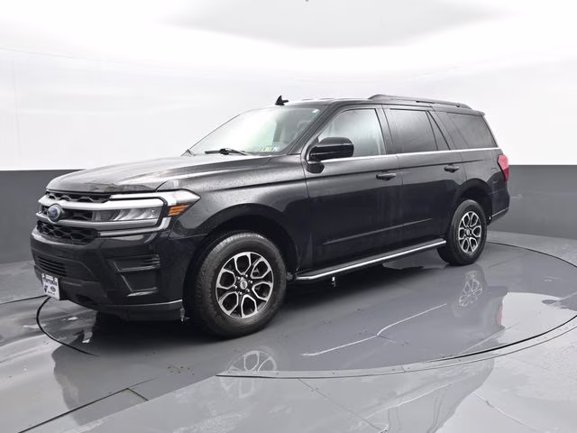 2023 Black Ford Expedition XLT 4X4 SUV
