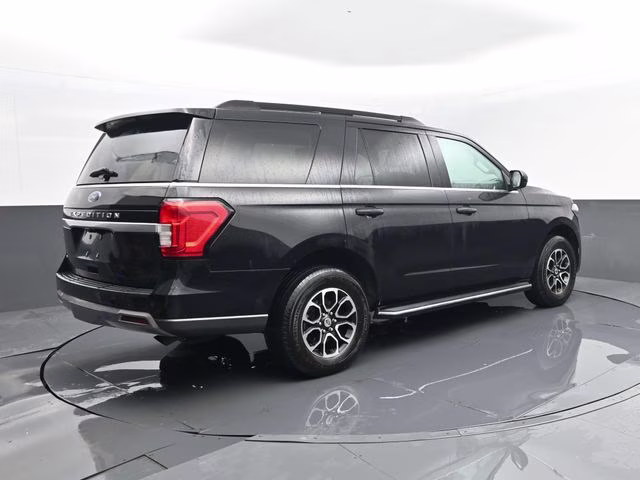 2023 Black Ford Expedition XLT 4X4 SUV