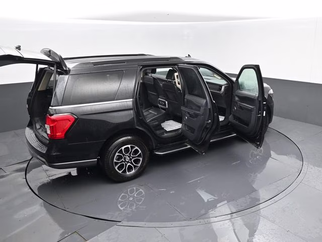 2023 Black Ford Expedition XLT 4X4 SUV
