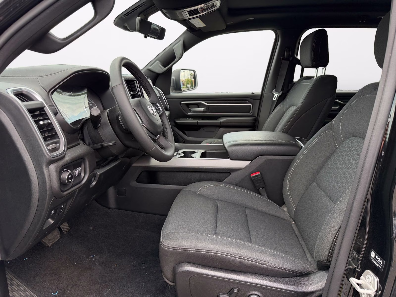2025 Diamond Black Crystal Pearlcoat Ram 1500 Big Horn/Lone Star 4X4 Truck
