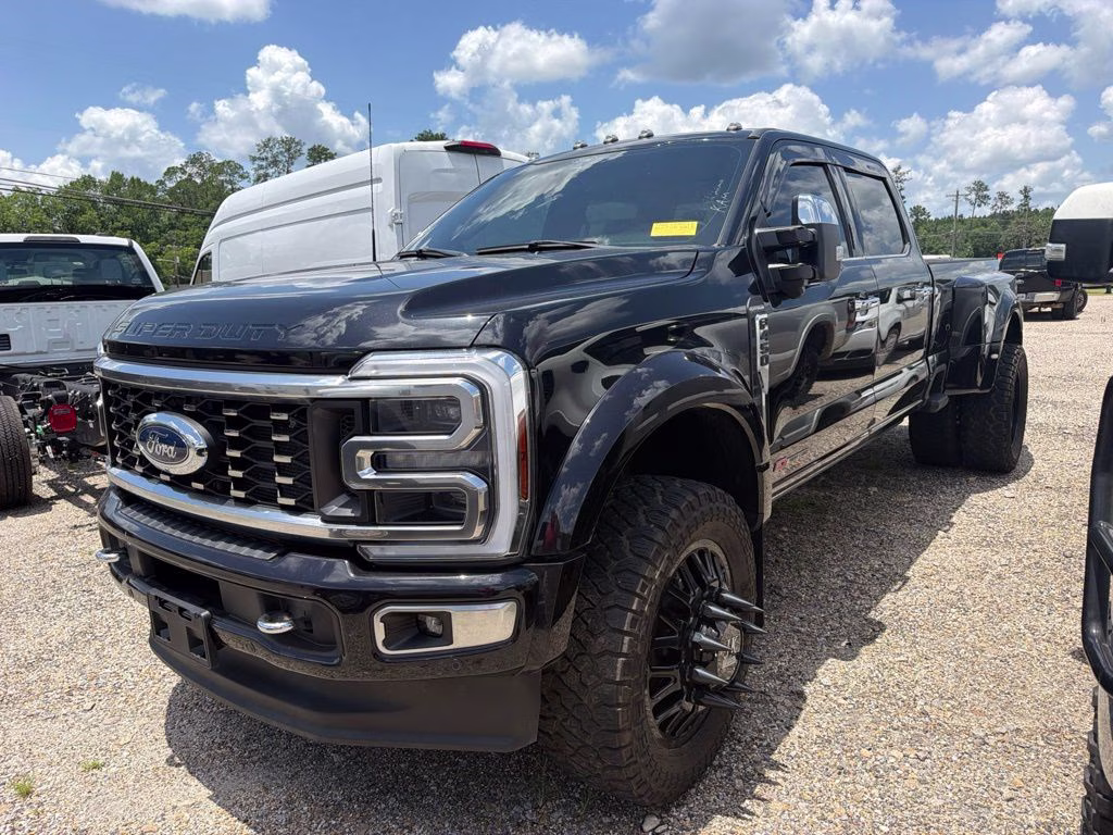 2024 Black Ford Super Duty F-450 DRW 4X4 Truck