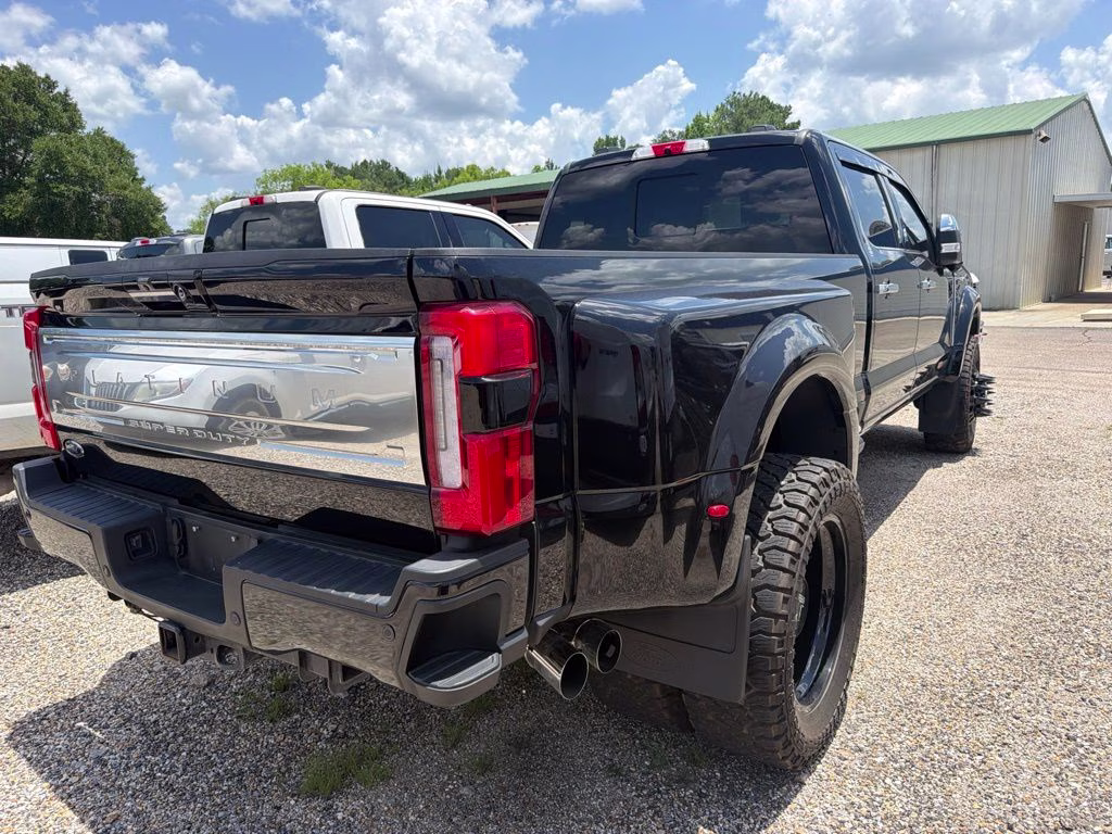 2024 Black Ford Super Duty F-450 DRW 4X4 Truck