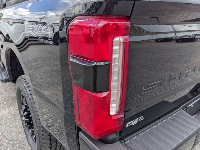 2026 Agate Black Metallic Ford Super Duty F-350 SRW Lariat 4X4 Truck