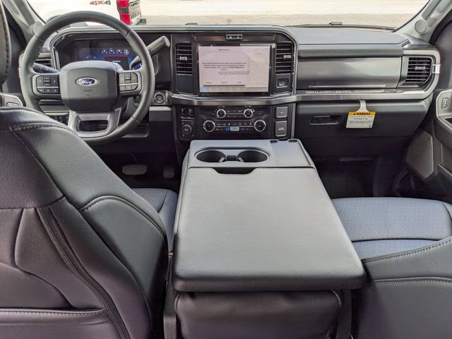 2026 Agate Black Metallic Ford Super Duty F-350 SRW Lariat 4X4 Truck