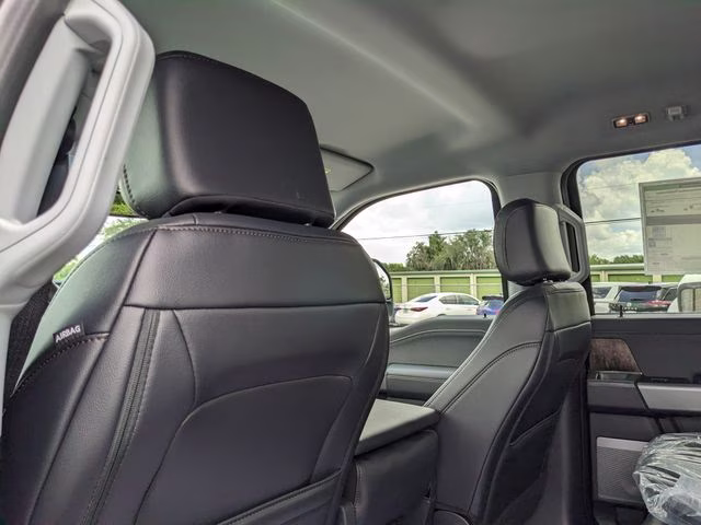 2026 Agate Black Metallic Ford Super Duty F-350 SRW Lariat 4X4 Truck