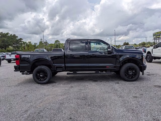 2026 Agate Black Metallic Ford Super Duty F-350 SRW Lariat 4X4 Truck