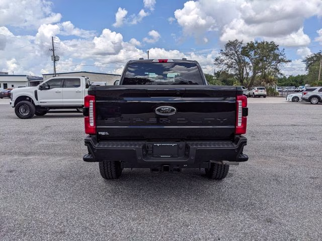 2026 Agate Black Metallic Ford Super Duty F-350 SRW Lariat 4X4 Truck