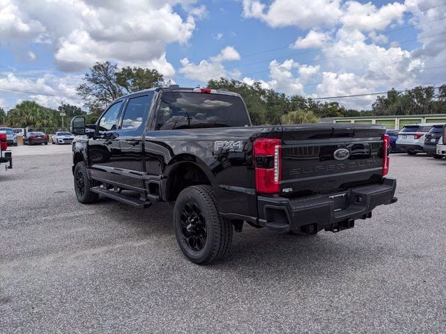 2026 Agate Black Metallic Ford Super Duty F-350 SRW Lariat 4X4 Truck