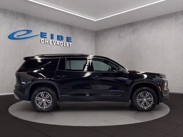 2026 Chevrolet Traverse LT - Photo 9