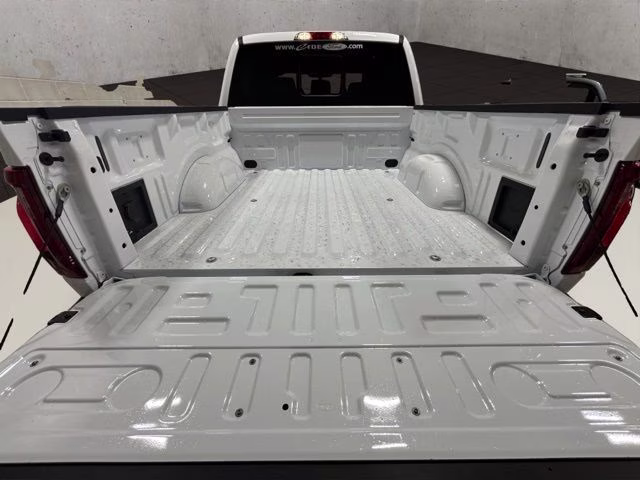 2026 Oxford White Ford F-150 XLT Black Appearance 4X4 Truck