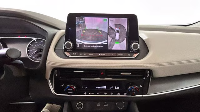 2021 Pearl White Tricoat Nissan Rogue SV AWD SUV