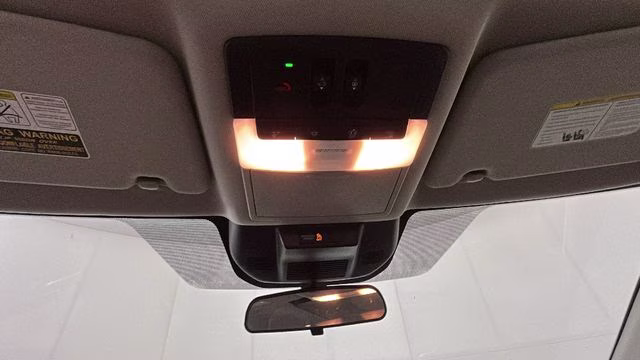 2021 Pearl White Tricoat Nissan Rogue SV AWD SUV