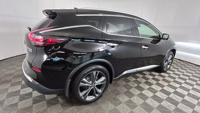 2023 Super Black Nissan Murano Platinum AWD SUV