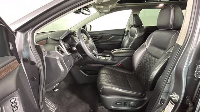 2022 Gun Metallic Nissan Murano Platinum AWD SUV