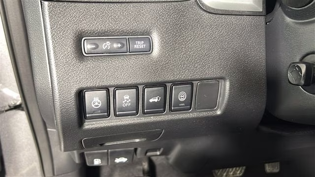 2022 Gun Metallic Nissan Murano Platinum AWD SUV