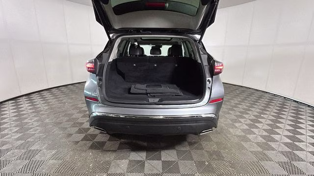 2022 Gun Metallic Nissan Murano Platinum AWD SUV