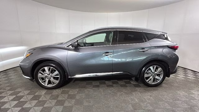 2022 Gun Metallic Nissan Murano Platinum AWD SUV
