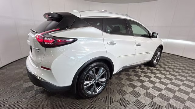 2019 Pearl White Tricoat Nissan Murano Platinum AWD SUV