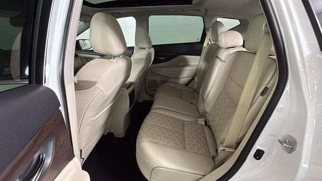 2019 Pearl White Tricoat Nissan Murano Platinum AWD SUV