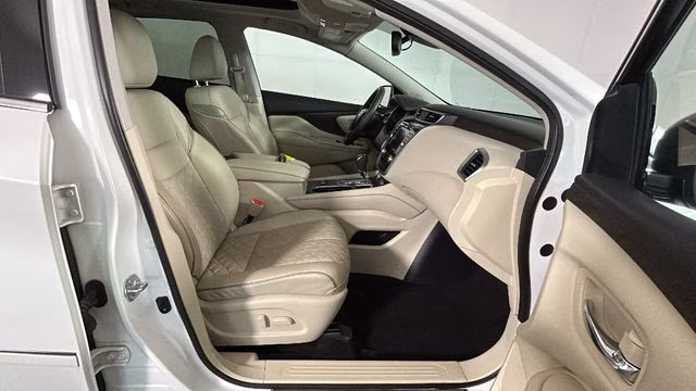 2019 Pearl White Tricoat Nissan Murano Platinum AWD SUV