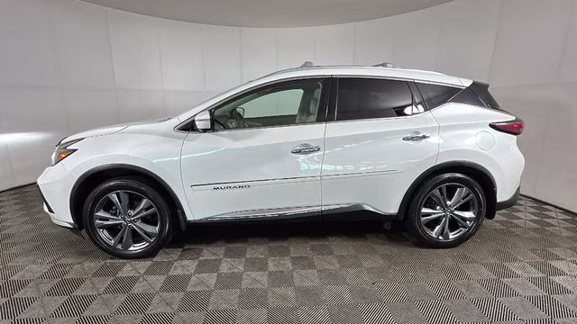 2019 Pearl White Tricoat Nissan Murano Platinum AWD SUV