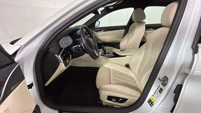 2023 Mineral White Metallic BMW 5 Series 530i xDrive AWD Sedan