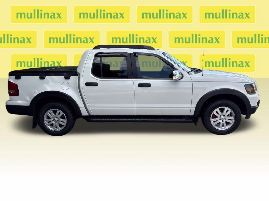 2008 White Ford Explorer Sport Trac XLT RWD SUV
