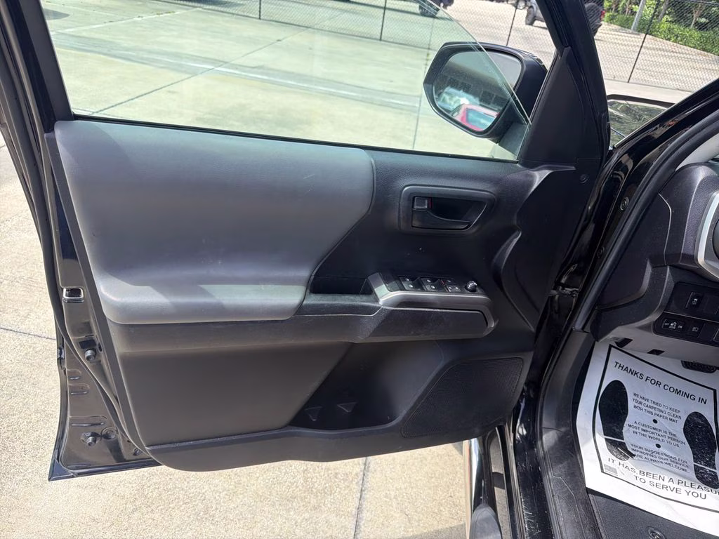 2022 Midnight Black Metallic Toyota Tacoma SR5 RWD Truck