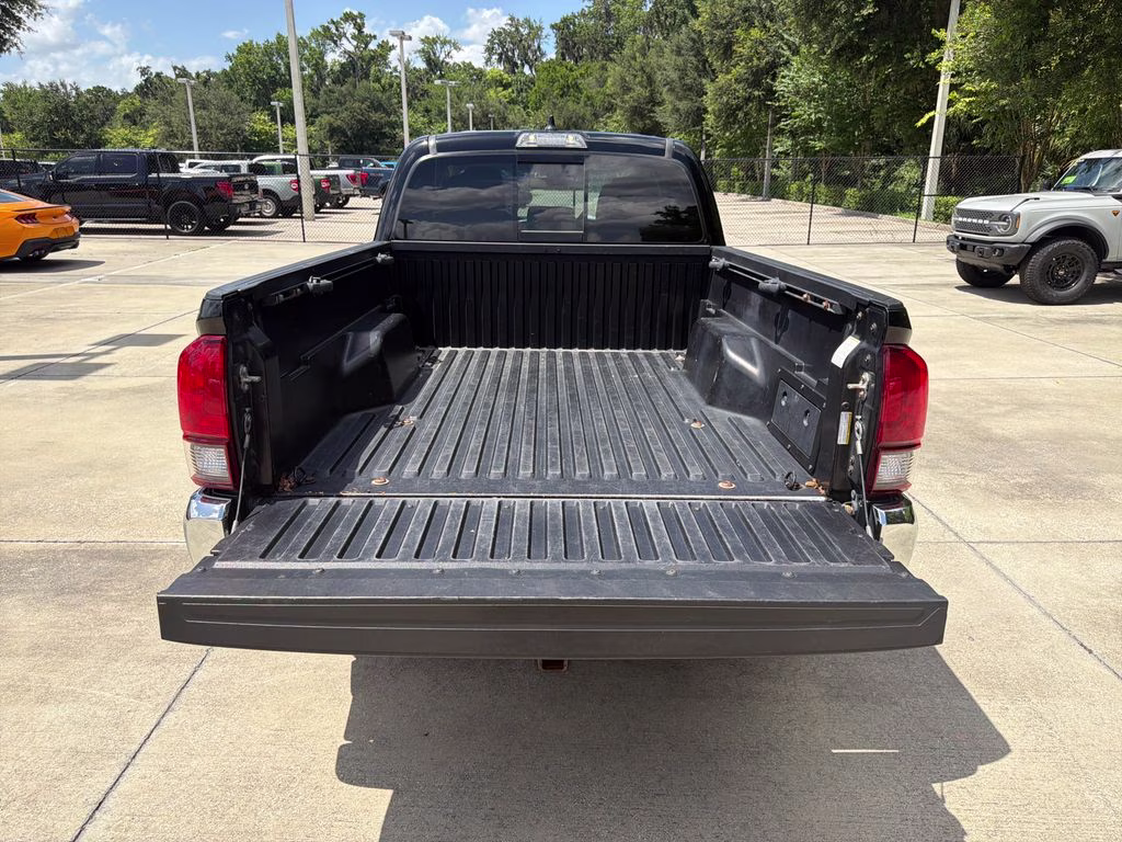 2022 Midnight Black Metallic Toyota Tacoma SR5 RWD Truck