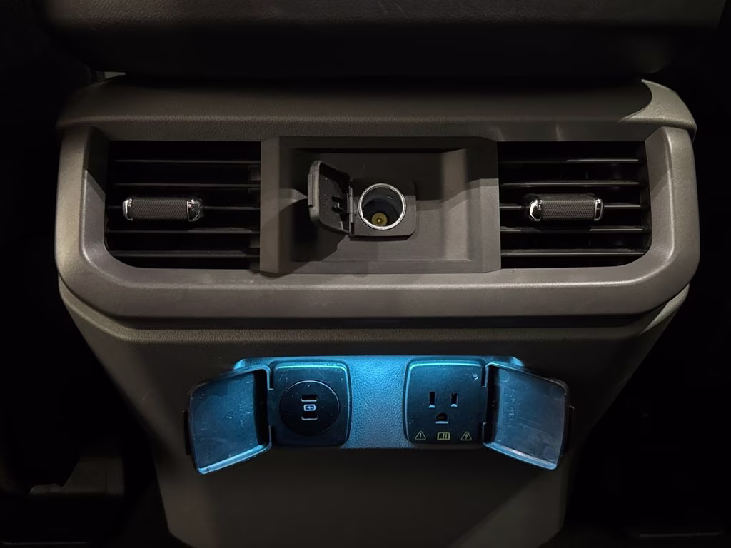 2024 Avalanche Ford F-150 XLT 4X4 Truck