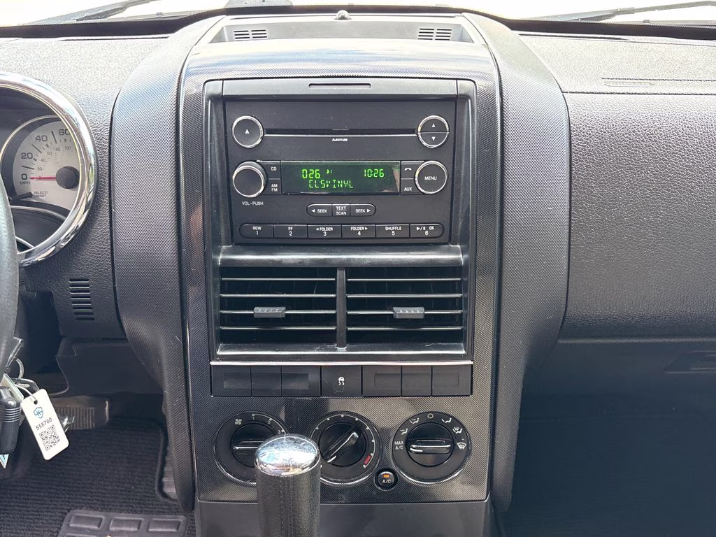 2008 White Ford Explorer Sport Trac XLT RWD SUV