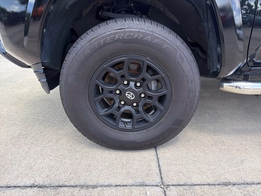 2022 Midnight Black Metallic Toyota Tacoma SR5 RWD Truck