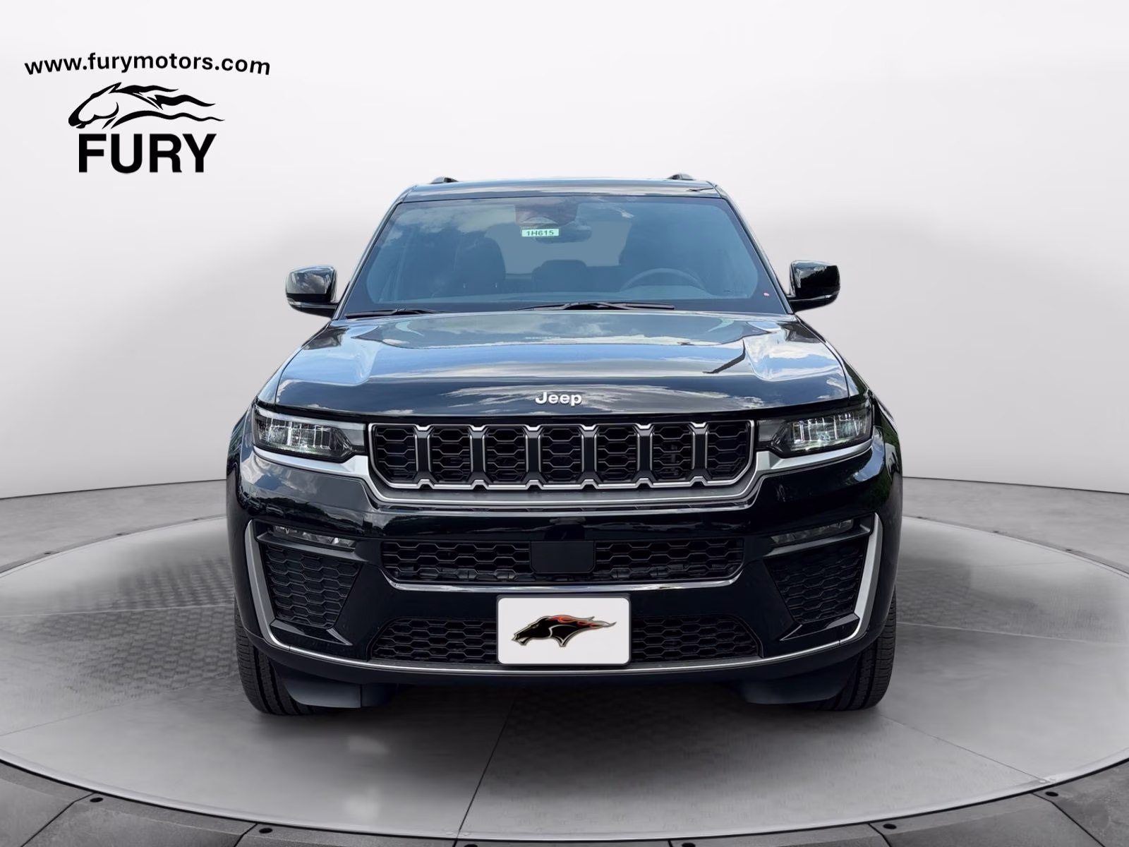 2026 Diamond Black Crystal Pearlcoat Jeep Grand Cherokee Limited 4X4 SUV