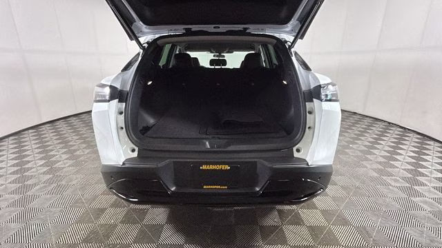 2025 Everest White Pearl Tricoat Nissan Murano SV FWD SUV