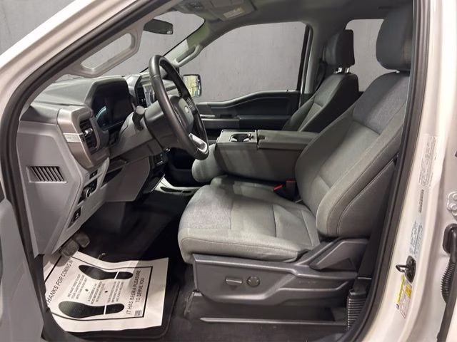 2025 Oxford White Ford F-150 XLT 4X4 Truck