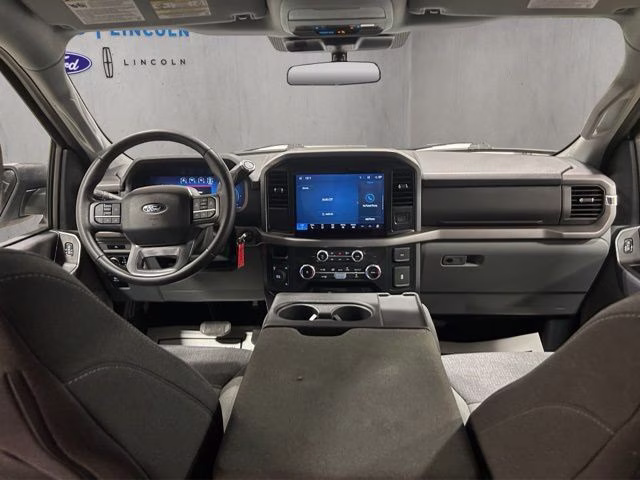 2025 Oxford White Ford F-150 XLT 4X4 Truck