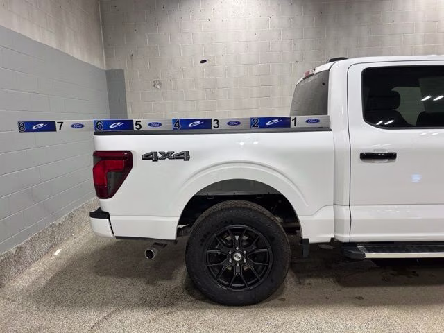 2025 Oxford White Ford F-150 XLT 4X4 Truck
