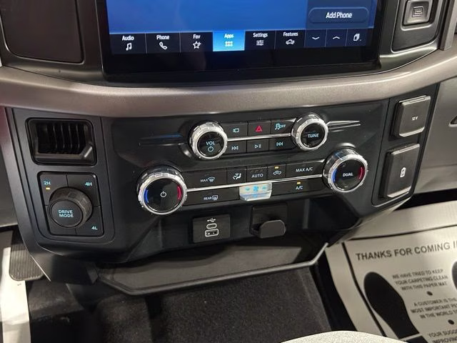 2025 Oxford White Ford F-150 XLT 4X4 Truck
